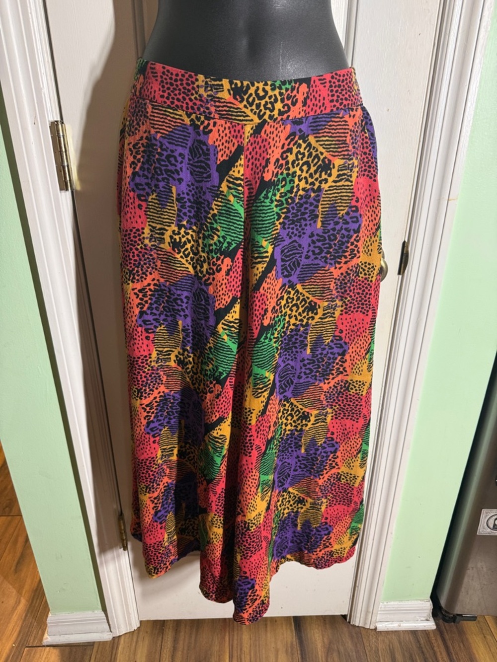 Pepaloves Multicolor Animal Print Wide Leg Gaucho Crop Pants Dopamine Size Small